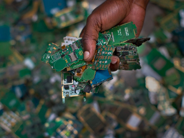 How many recycling methods for waste printed circuit boards?