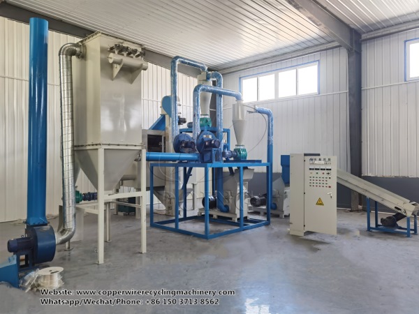 Circuit board scrap recycling machine